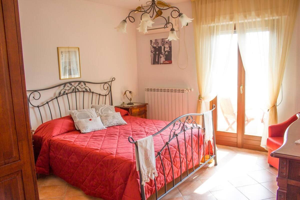 B&B "Za' Vittoria"#Lagodibomba Exteriér fotografie