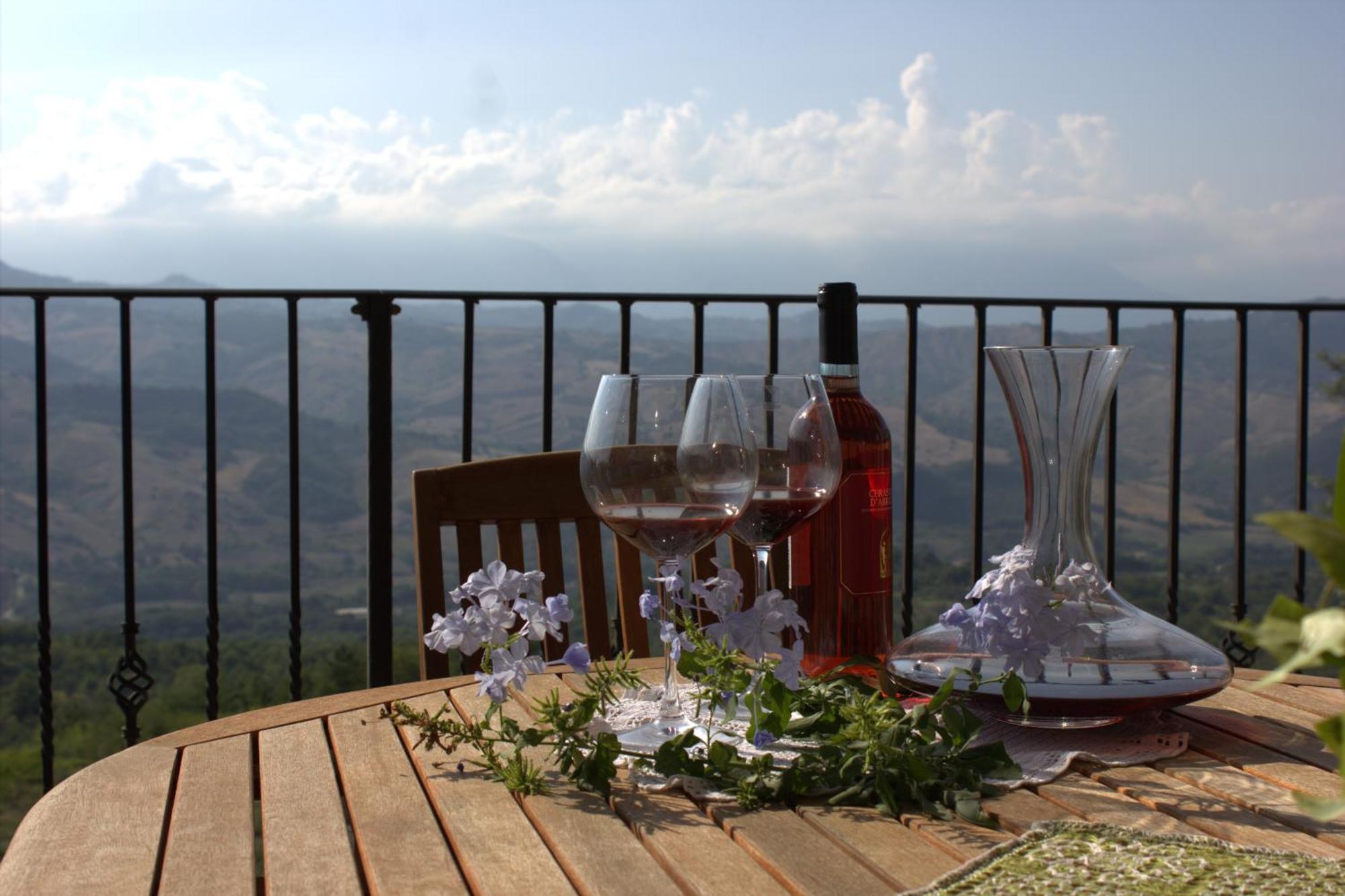 B&B "Za' Vittoria"#Lagodibomba Exteriér fotografie